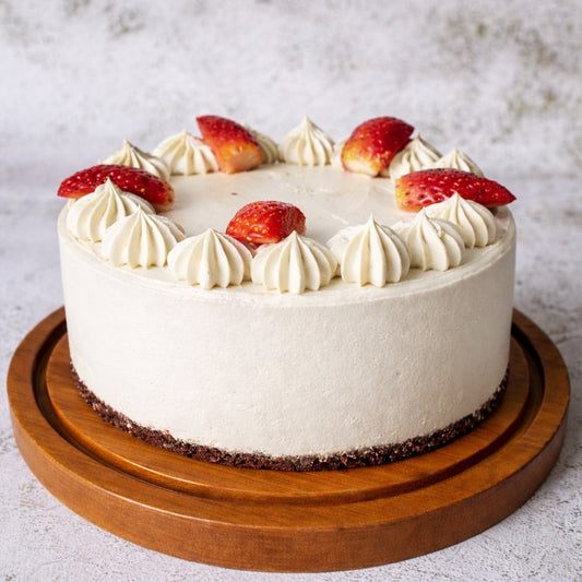 Fresh Strawberry Eggless Cake