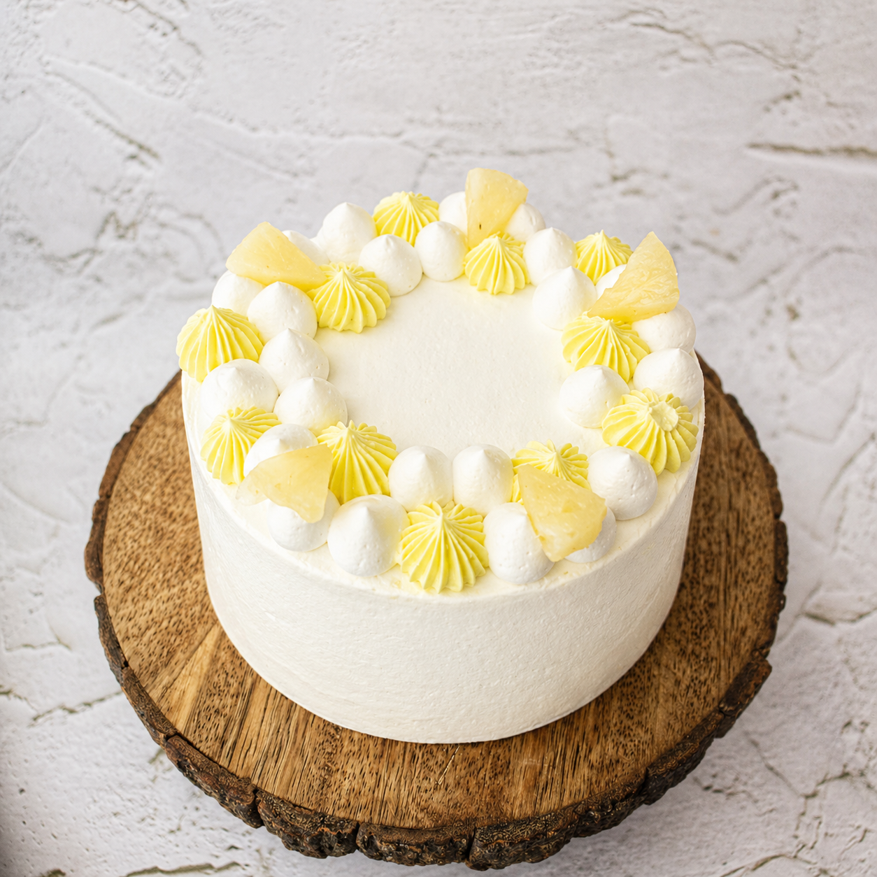 Fresh Pineapple Sponge Cake