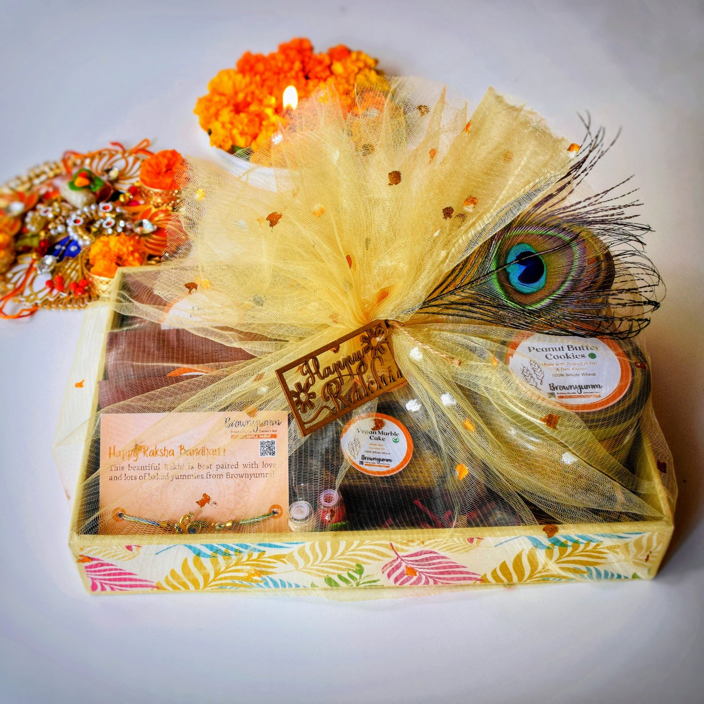Morpankh Rakhi Tray Hamper (Eggless)