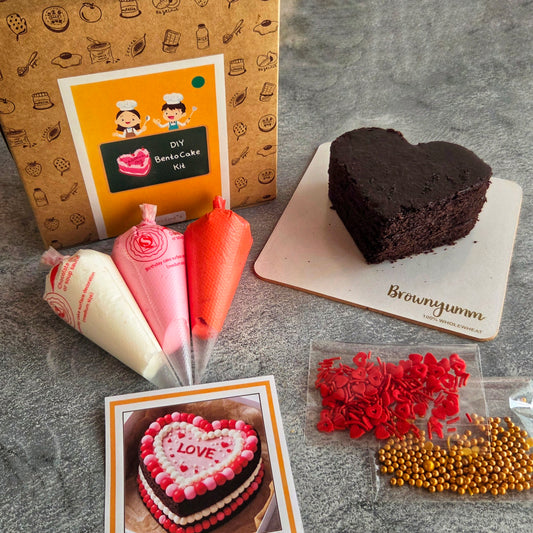 Valentines DIY Eggless Bento Cake Kit (350 gm )